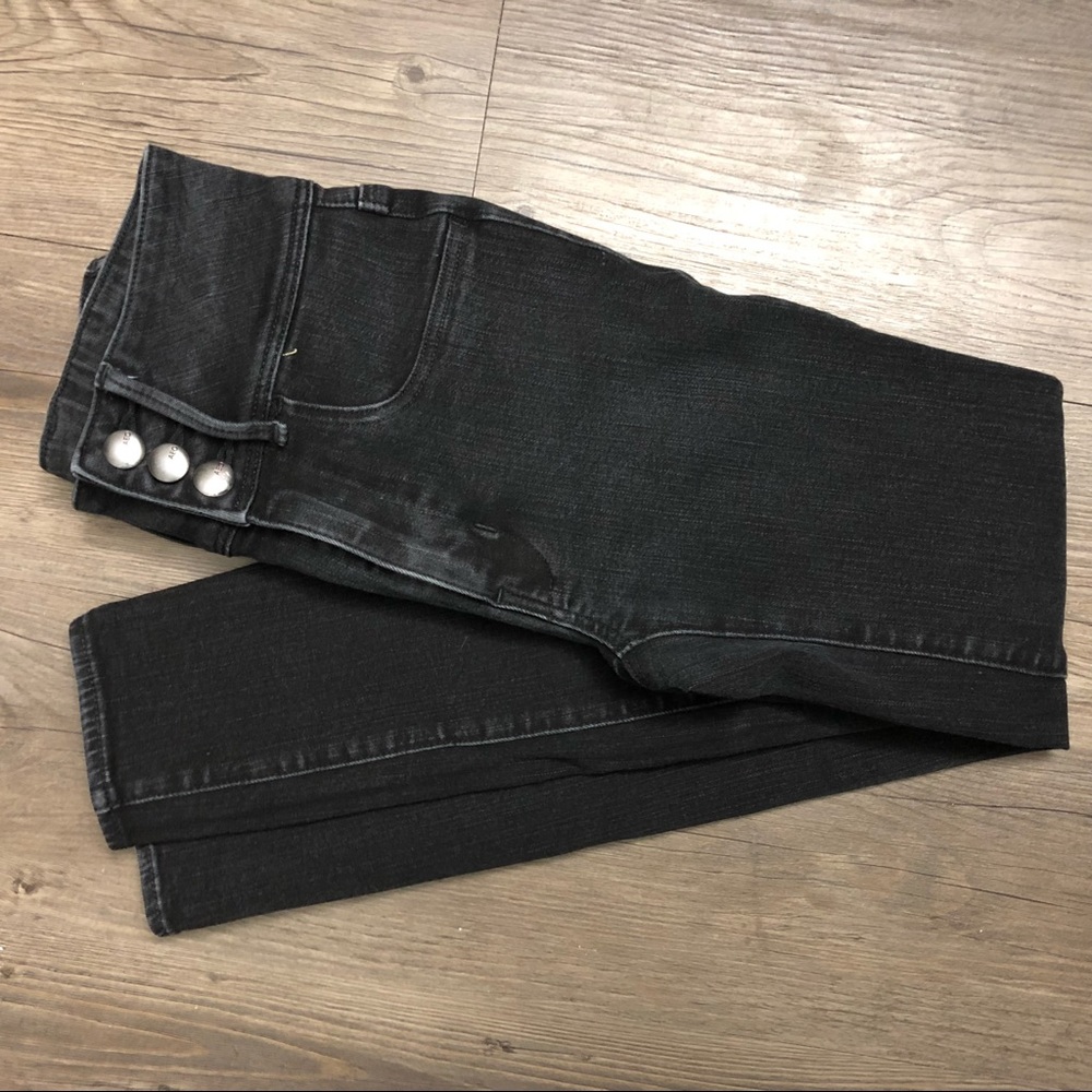 High waisted jeans